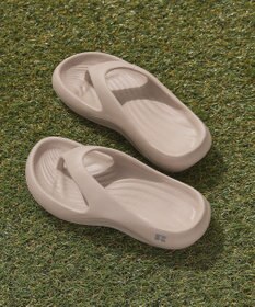 AMERICAN HOLIC 【RUSSELL】スポーツトングサンダル