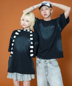 WEGO 【ユニセックス着用ITEM】バックスタッズグラフィックT（SS）