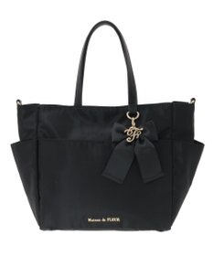 Maison de FLEUR 撥水加工リボンチャームマルチポケットトートS