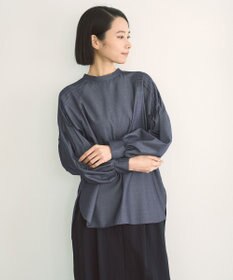 UNFILO シャンブレーデニム ショルダータックブラウス