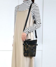 Y'SACCS テープデザインポシェット