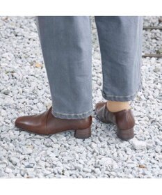 ing <ing>【WEB限定】【サスティナブルシリーズ】甲深デザインパンプス