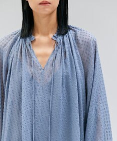 BEIGE， CALLERRY / シルク混ドットギャザーワンピース