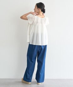 earth music&ecology 【WEB・一部店舗限定】【綿100％】レース＆ピンタックフレンチブラウス