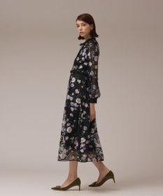 GRACE CONTINENTAL マルチ刺繍フレアワンピース