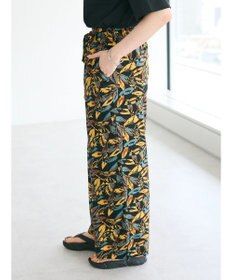 CRAFT STANDARD BOUTIQUE レーヨン柄プリントワイドパンツ