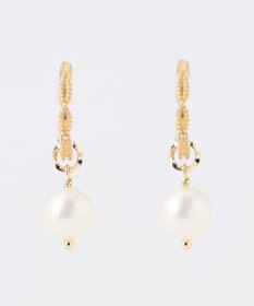 TOCCA 【WEB限定】DAISY PETAL HOOP PIERCED EARRINGS K10ゴールド 淡水パール 2WAYピアス