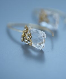 monshiro スイートピーグラスフックピアス