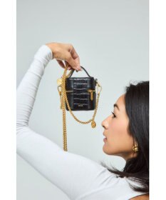 style code 【VerdeVari/ヴェルデヴァリ】コインパーツ付チェーンショルダーベルト