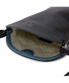 PELLE BORSA 縦型フラップショルダー Reinette レネット 4791