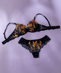 une nana cool 【ねこと魔女の世界を表現】 魔女の猫ブラ