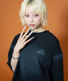 WEGO 【ユニセックス着用ITEM】バックスタッズグラフィックT（SS）