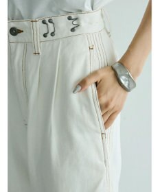 CRAFT STANDARD BOUTIQUE 【ユニセックス】ホワイトデニム2タックワイドテーパードパンツ