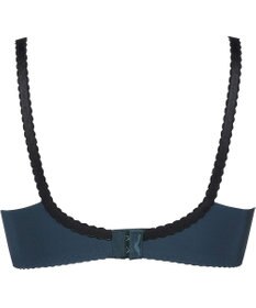 Wing 【スキマフィットブラ】　すきまを埋めてボリュームアップ　ふわふわもちもち触感　ウイング／ワコール　KB2362