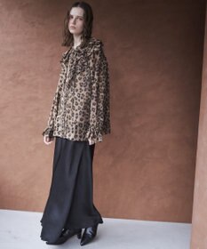 YECCA VECCA サテンフレアスカート