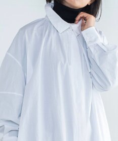 muuc 〈多彩な着方が叶う〉〈衿立て＆衿折り〉〈遠州織物の工場で織られた上質なコットン生地〉リボン紐付き多様衿 シャツワンピース