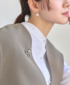 Phoebe リボンパールビジューブローチ　シルバー