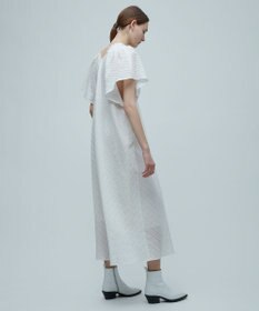 BEIGE， VIVIENNE / Vネックワンピース