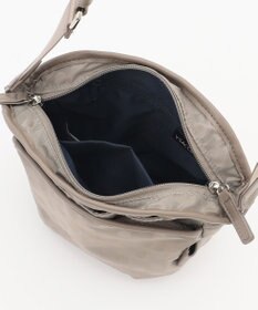 Y'SACCS ドットジャガードポシェット