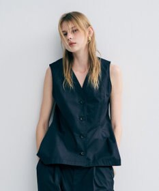 uncrave コットンクロスプレーン ペプラムジレブラウス