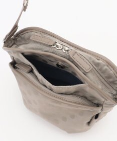 Y'SACCS ドットジャガードポシェット