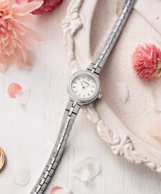 CITIZEN 【アンティークな雰囲気】18.4mm 小ぶりで可愛い エコ・ドライブ