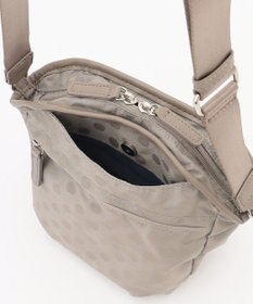 Y'SACCS ドットジャガードポシェット