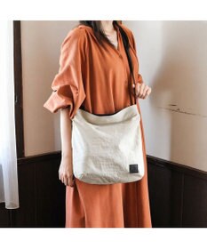 Regalo Felice 【超軽量 / A4サイズ対応 / 口元ファスナータイプ】ショルダー / REGALO