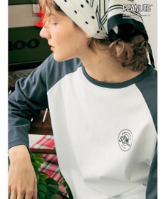 AMERICAN HOLIC ラグランフォトプルオーバー／ＰＥＡＮＵＴＳ