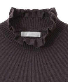 Green Parks ・ｓｗｉｎｇ　ｂｙ　フリルハイネックリブニット