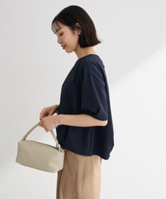 Green Parks 表面感裾タックブラウス