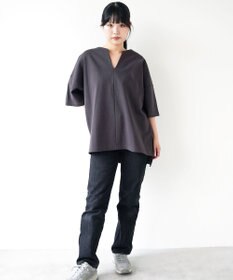 WHITE MAILS PAPER DOUBLE JERSEY KEY NECK T-シャツ