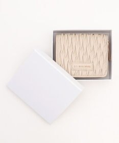 LA BAGAGERIE シープレザープリーツ加工二つ折り財布