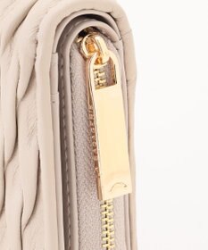 LA BAGAGERIE シープレザープリーツ加工二つ折り財布