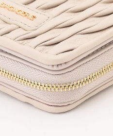 LA BAGAGERIE シープレザープリーツ加工二つ折り財布