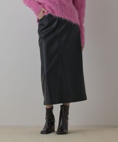 GRACE CONTINENTAL フェイクレザータイトスカート
