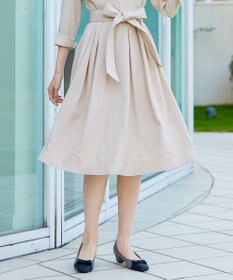 Tiaclasse 【洗える】花柄刺繍フレアワンピース