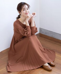 Tiaclasse L 【洗える】シンメトリープリーツワンピース