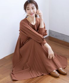 Tiaclasse L 【洗える】シンメトリープリーツワンピース