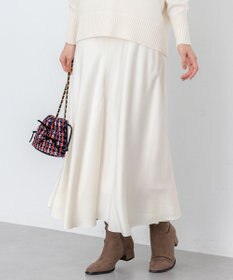 組曲 【WEB限定】サテンナロー スカート