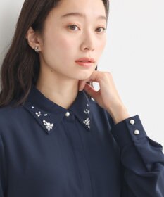 earth music&ecology 襟ビジューブラウス