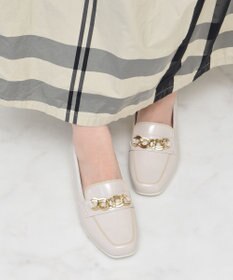 Bridget Birkin 【Bridget Birkin walk】チェーンモチーフローファーウォーキングパンプス