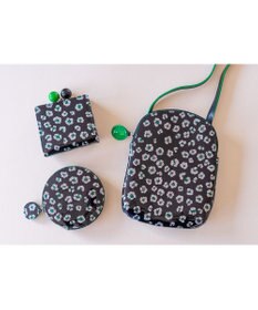 tsumori chisato CARRY グリッターフラワー コインケース 小銭入れ