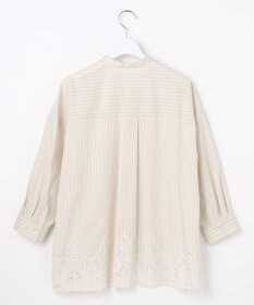 自由区 L エンブロイダリーブロードバンドカラー ブラウス