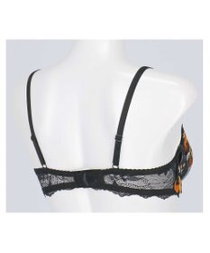 une nana cool 【ねこと魔女の世界を表現】 魔女の猫ブラ