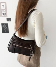 WEGO チャーム付きハトメベルトバッグ