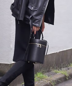 style code [Lyrss/リルス] イタリア製牛トコ皮 CITYエシカルレザースマート ショルダーポケット