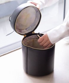 style code [Lyrss/リルス] イタリア製牛トコ皮 CITYエシカルレザースマート ショルダーポケット