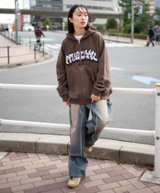 WEGO 【ユニセックス着用ITEM】ワッペンロゴZIPパーカー