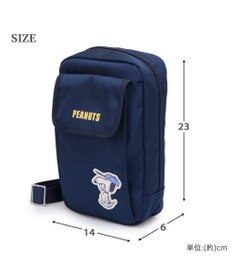 PET PARADISE スヌーピー  お散歩サコッシュ《ファインプレー柄》